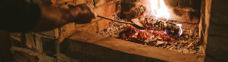Kaminwerkzeug für den Kamin | Hochwertige Sets für effiziente Pflege